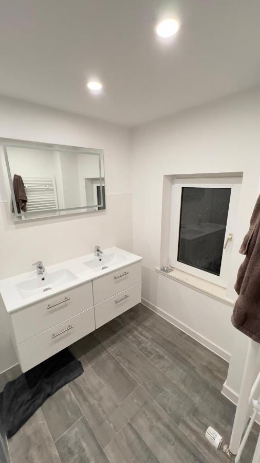 Geraeumiges City-Apartment Mit 2 Badezimmer Und Parkplaetzen D46-Og Oldenburg Zewnętrze zdjęcie