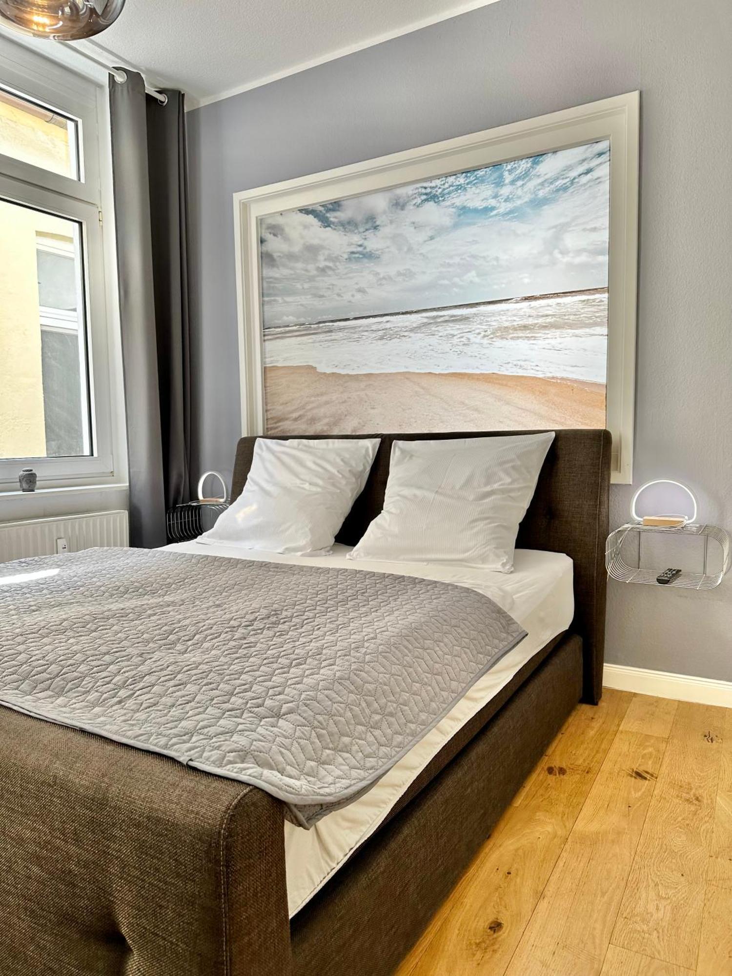 Geraeumiges City-Apartment Mit 2 Badezimmer Und Parkplaetzen D46-Og Oldenburg Zewnętrze zdjęcie