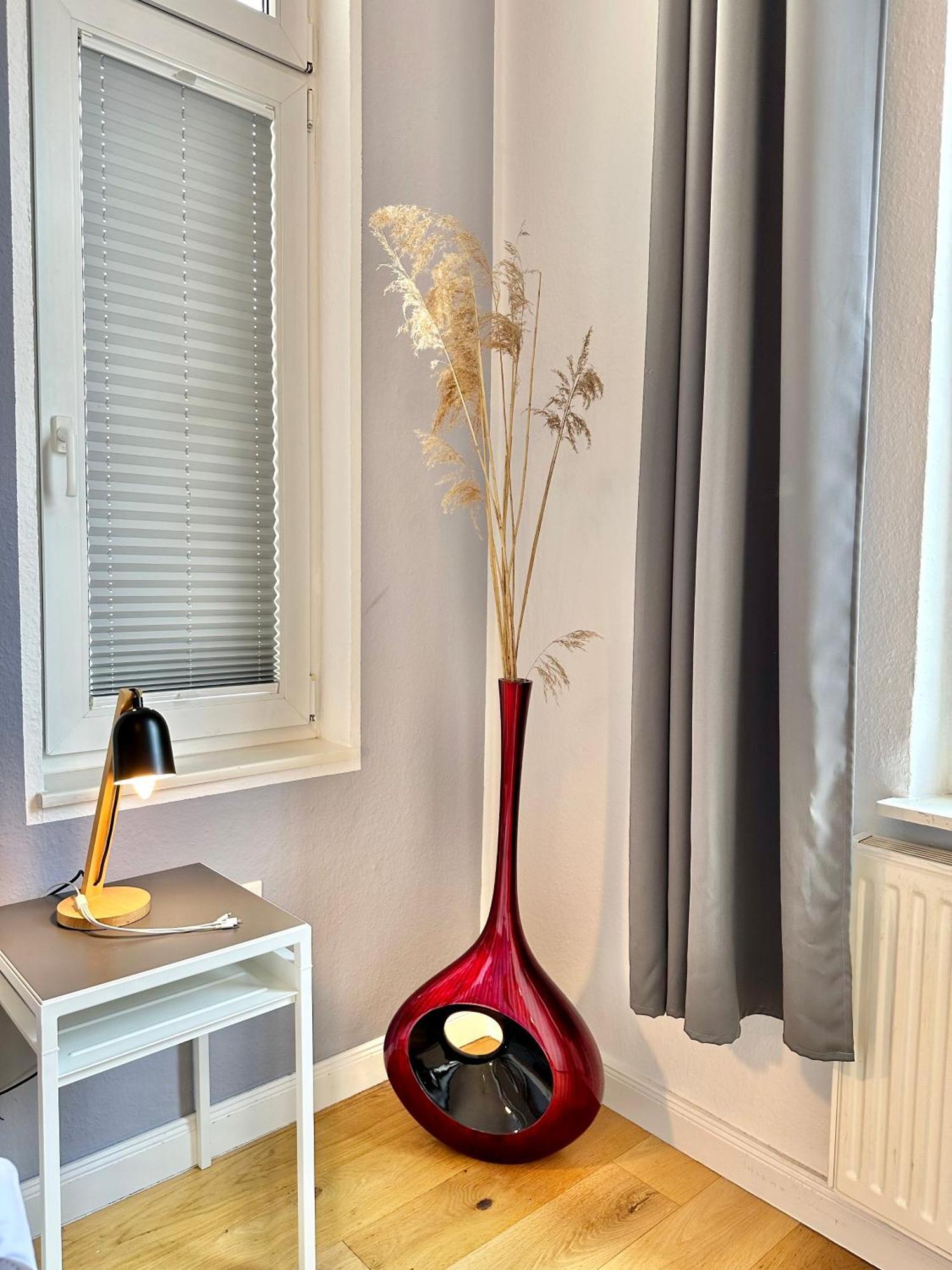 Geraeumiges City-Apartment Mit 2 Badezimmer Und Parkplaetzen D46-Og Oldenburg Zewnętrze zdjęcie