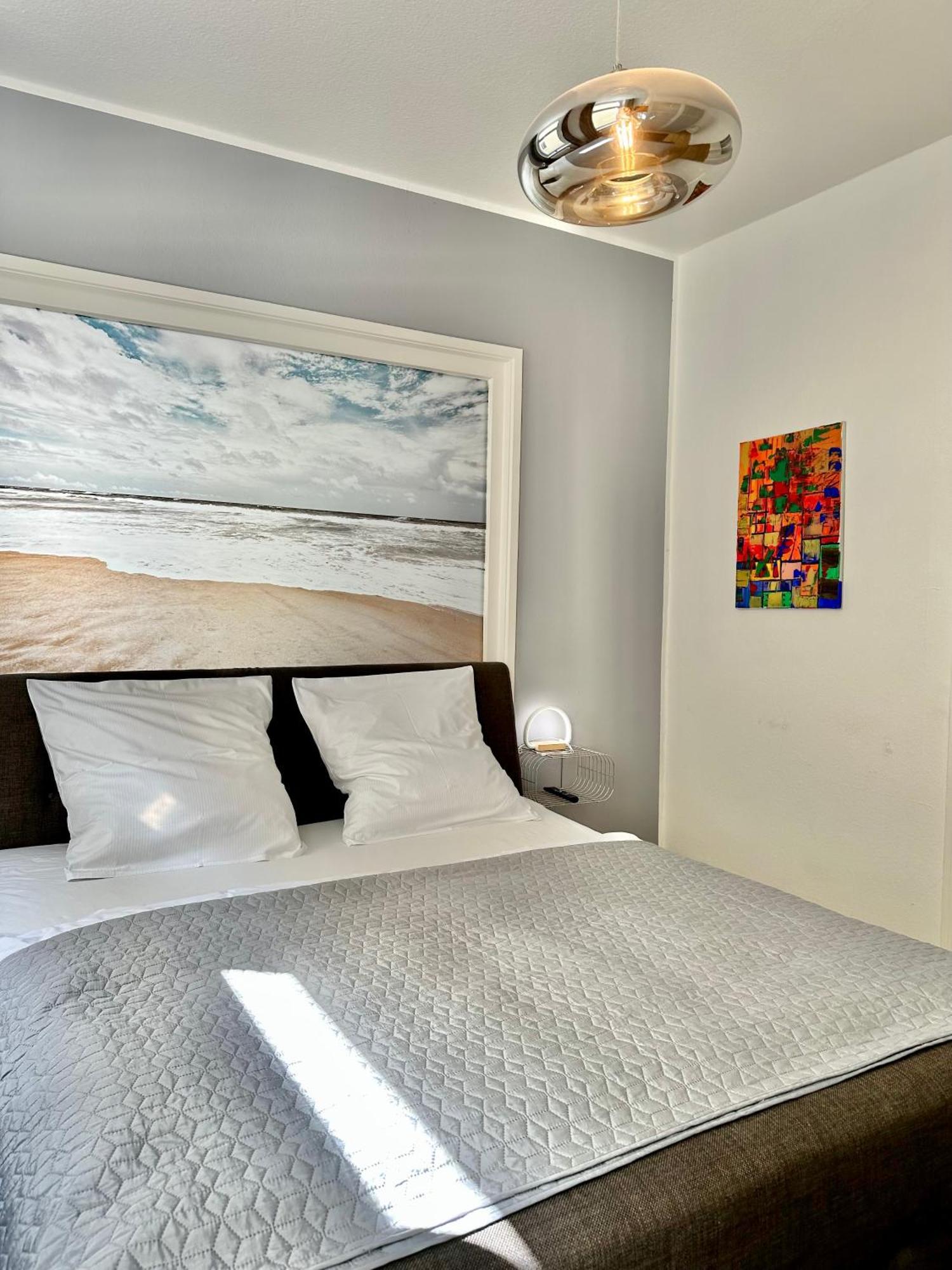 Geraeumiges City-Apartment Mit 2 Badezimmer Und Parkplaetzen D46-Og Oldenburg Zewnętrze zdjęcie